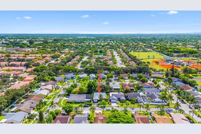 5318 NW 93rd Avenue, Sunrise, FL 33351 - Photo 4