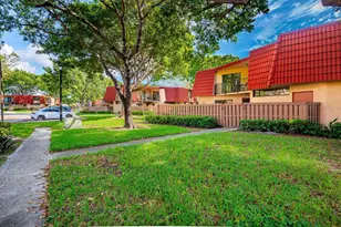 8279 Severn Dr, Boca Raton, FL 33433 - Photo 24
