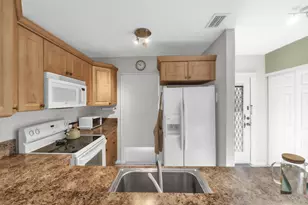5141 W Oakland Park Blvd, Lauderdale Lakes, FL 33313 - Photo 4