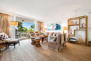 227 Australian, Palm Beach, FL 33480 - Photo 2