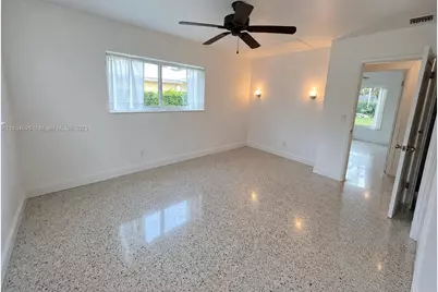 330 Cascade Lane, Palm Beach Shores, FL 33404 - Photo 10