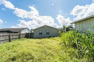 5793 Kumquat Rd, West Palm Beach, FL 33413 - Photo 8
