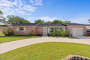 324 Sandpiper Ave, Royal Palm Beach, FL 33411 - Photo 2