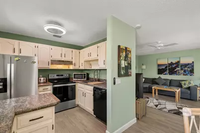 36 Vista Gardens Trail #202, Vero Beach, FL 32962 - Photo 10