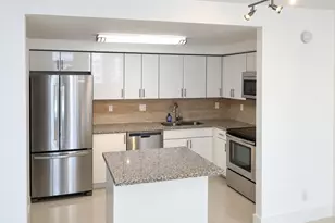 19380 Collins Ave, Sunny Isles Beach, FL 33160 - Photo 10