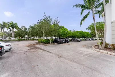 5114 Okeechobee Boulevard #207, West Palm Beach, FL 33417 - Photo 6