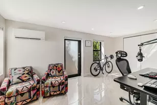 2408 NE 17th Terrace, Wilton Manors, FL 33305 - Photo 32