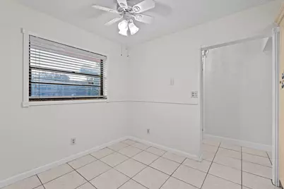 6085 N Sabal Palm Boulevard #107, Tamarac, FL 33319 - Photo 16