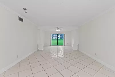 6085 N Sabal Palm Boulevard #107, Tamarac, FL 33319 - Photo 8