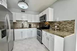 4031 Lincoln B, Boca Raton, FL 33434 - Photo 2