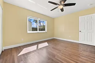6824 SW 5th St, Pembroke Pines, FL 33023 - Photo 26
