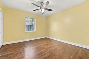 6824 SW 5th St, Pembroke Pines, FL 33023 - Photo 18