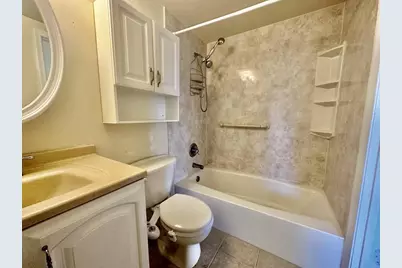 141 Coventry F, West Palm Beach, FL 33417 - Photo 4