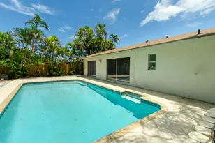 10953 Winding Creek Ln, Boca Raton, FL 33428 - Photo 4