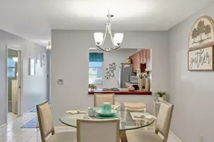 2886 Fernley Dr E, West Palm Beach, FL 33415 - Photo 16