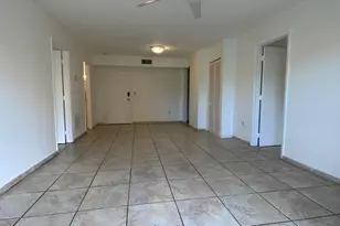 4709 NW 7th St, Miami, FL 33126 - Photo 20