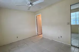 220 Lake Constance Dr, West Palm Beach, FL 33411 - Photo 30