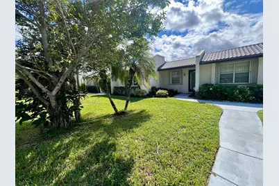 220 Lake Constance Drive, West Palm Beach, FL 33411 - Photo 4