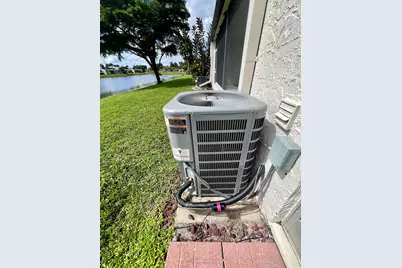 220 Lake Constance Drive, West Palm Beach, FL 33411 - Photo 22