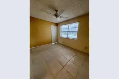 220 Lake Constance Drive, West Palm Beach, FL 33411 - Photo 32