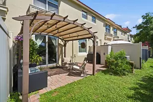 308 Lake Monterey Cir, Boynton Beach, FL 33426 - Photo 32