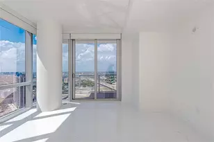 851 NE 1st Ave, Miami, FL 33132 - Photo 18