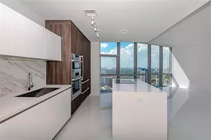 851 NE 1st Ave, Miami, FL 33132 - Photo 4