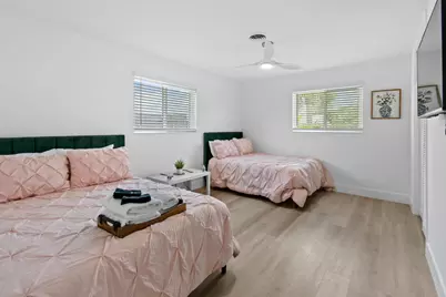 19005 SE Southgate Drive, Tequesta, FL 33469 - Photo 14