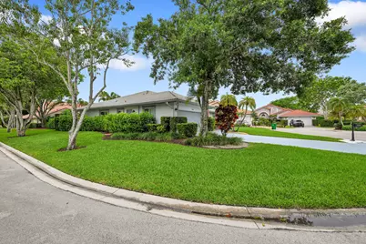 2100 Oakmont Terrace, Coral Springs, FL 33071 - Photo 18
