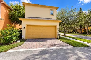 2590 SE Pineland Dr, Port Saint Lucie, FL 34952 - Photo 2