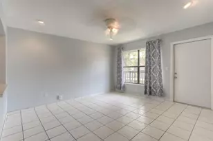 2500 W 67th Pl, Hialeah, FL 33016 - Photo 4