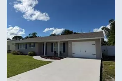 583 SE Greenway Terrace, Port Saint Lucie, FL 34983 - Photo 2