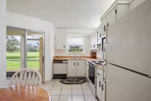 3951 Via Poinciana, Lake Worth, FL 33467 - Photo 6