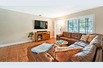 904 SE 12th Street, Deerfield Beach, FL 33441 - Photo 8