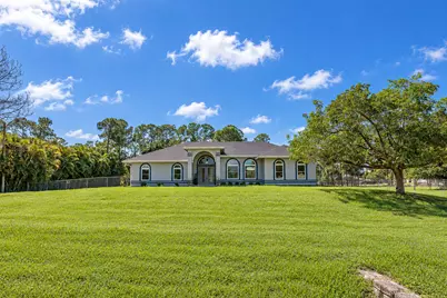 17226 79th Court N, The Acreage, FL 33470 - Photo 2