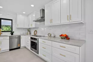 550 SW 6th Ave, Boca Raton, FL 33486 - Photo 12