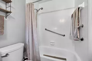 842 Meadowlark Ln, Delray Beach, FL 33445 - Photo 12