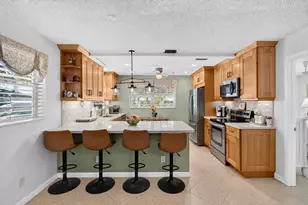842 Meadowlark Ln, Delray Beach, FL 33445 - Photo 2