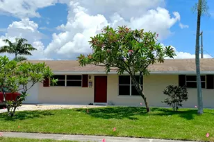 243 SW 4th St, Boca Raton, FL 33432 - Photo 2