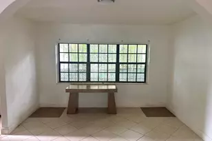 80 NE 68th St, Miami, FL 33138 - Photo 10