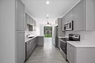 5601 N Australian Ave, West Palm Beach, FL 33407 - Photo 4