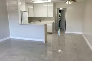 7 Kingswood A, West Palm Beach, FL 33417 - Photo 6