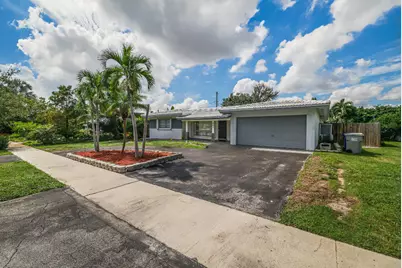 461 SE 3rd Avenue, Pompano Beach, FL 33060 - Photo 2