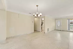 213 NE 24th Ct, Boca Raton, FL 33431 - Photo 18