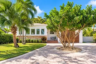 421 N Ocean Breeze, Lake Worth, FL 33460 - Photo 1