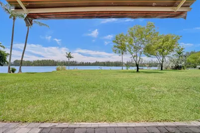 4059 Crystal Lake Drive, Deerfield Beach, FL 33064 - Photo 32
