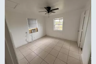 1976 Windsor Drive, North Palm Beach, FL 33408 - Photo 4