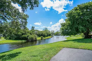2810 Sand Pines Ct, Lake Worth, FL 33462 - Photo 6