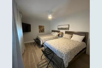 1070 NW 45th Street, Deerfield Beach, FL 33064 - Photo 8