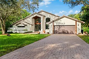 6901 NW 61st Ave, Parkland, FL 33067 - Photo 2
